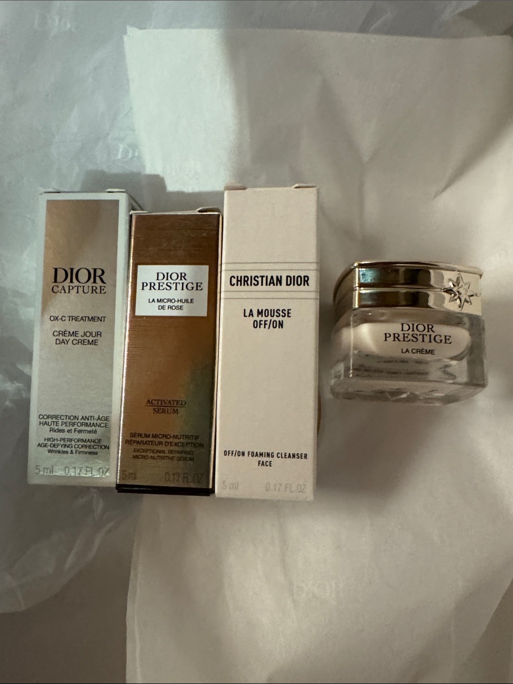 Dior Bundle: Square Box with Dior Serum,Day Cream, Mousse & Dior Prestige - Picture 2 of 7
